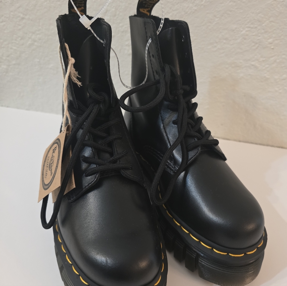 Dr. Martens Audrick 8 Eye Platform Boots - Picture 2 of 6